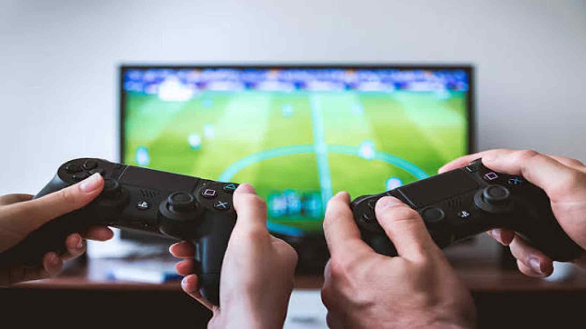 Reward Gaming Platforms with Seasonal Rewards