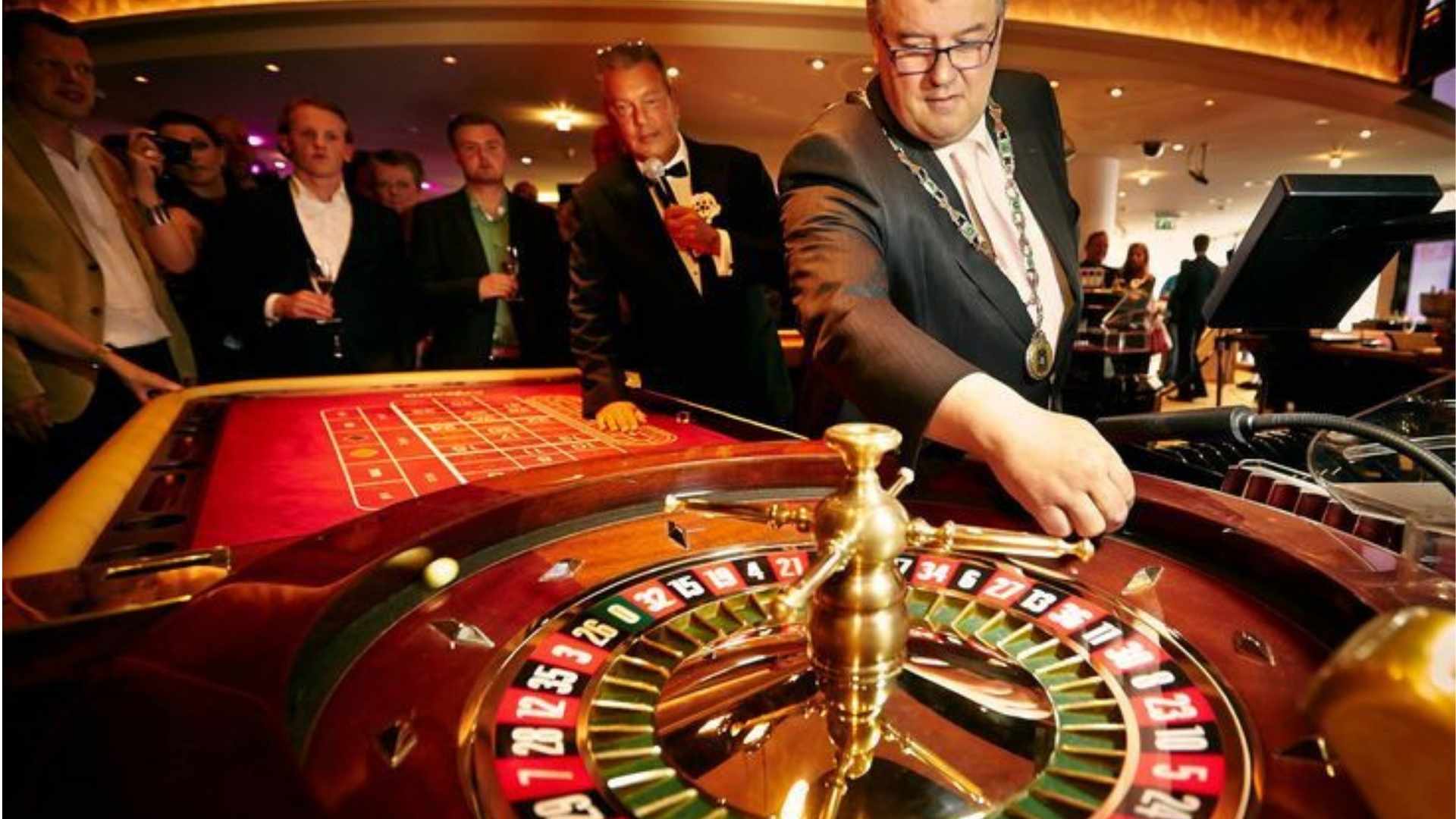 Wheel of Fortune Gameplay with Dynamic Challenges